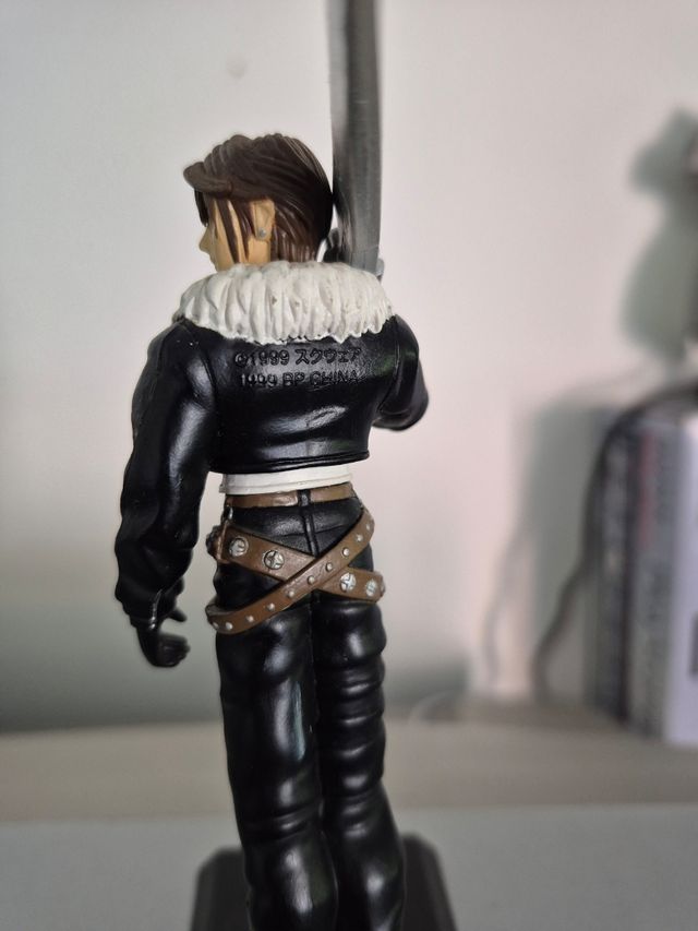 Figura Squall Leonhart Final Fantasy VIII