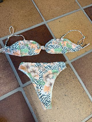 Bikini RVCA Talla XS Tiro Alto Estampado