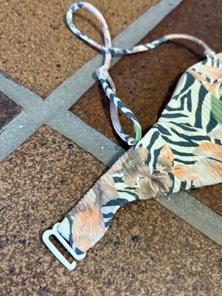 Bikini RVCA Talla XS Tiro Alto Estampado