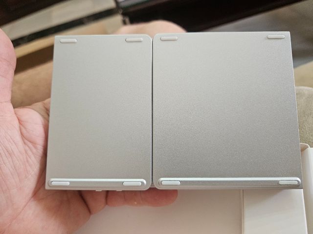 Tastiera Bluetooth pieghevole B033 con touchpad