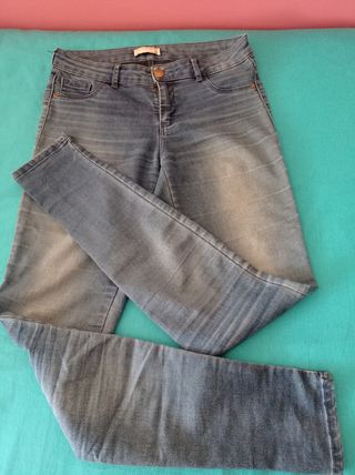 Pantalón Sfera vaquero azul  talla S