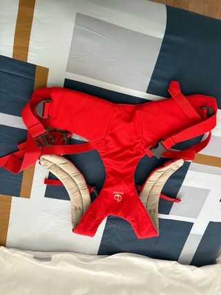 Mochila Porta Bebé Stokke Roja
