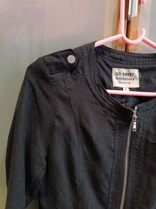 Chaqueta antelina negra