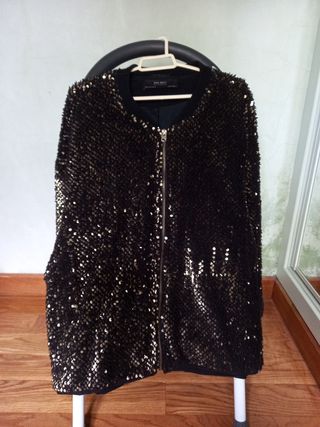 Bomber Zara lentejuelas negro y dorado