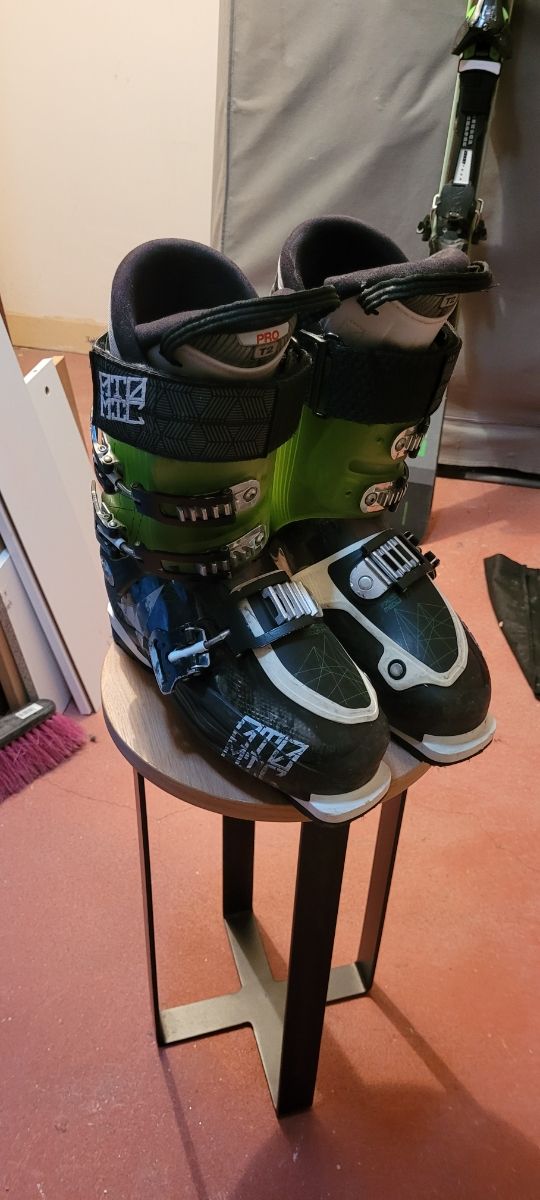 Esquís Atomic Redster X7 168cm y botas atomic