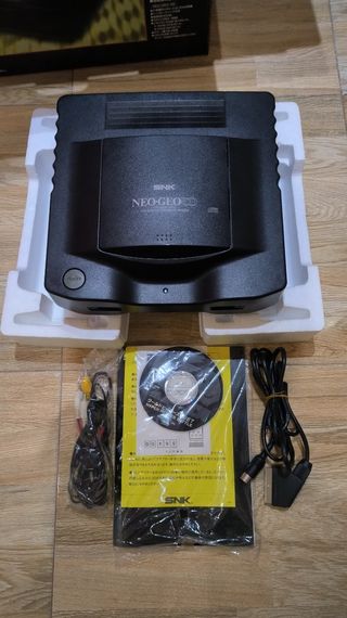 Consola Neo Geo CD SNK negra 