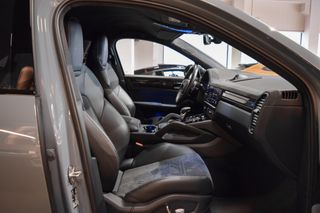 Porsche Cayenne Coupe Turbo GT