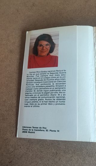 Cómo ser una mujer y no morir en el intento (C...