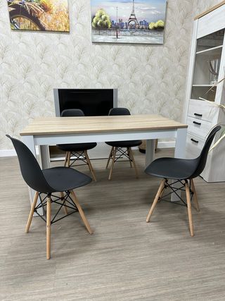 Mesa y 4 Sillas Comedor Madera