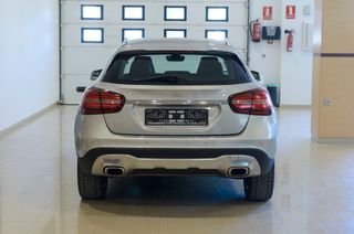 Mercedes-Benz GLA 200d URBAN 7G -DCT