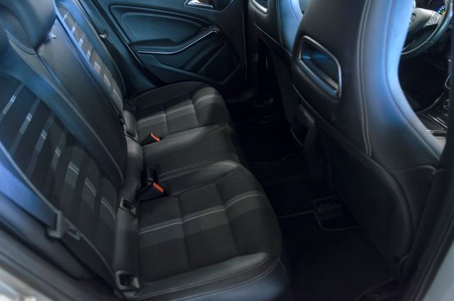 Mercedes-Benz GLA 200d URBAN 7G -DCT