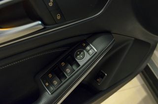Mercedes-Benz GLA 200d URBAN 7G -DCT