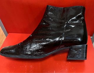Botas Hispànitas Negras Charol Tacón