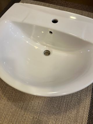 Lavabo Roca con pie de porcelana blanco