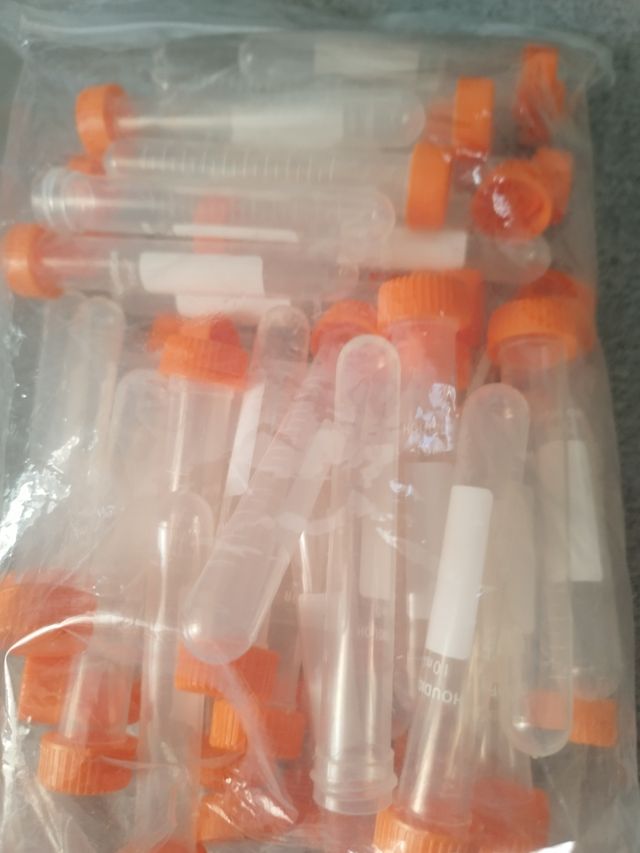 Tubos de centrífuga con tapón naranja, 3 bolsas.