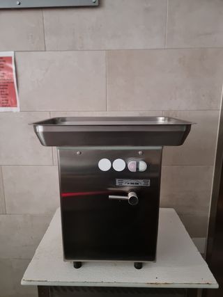 Picadora profesional carnicería P 32-98