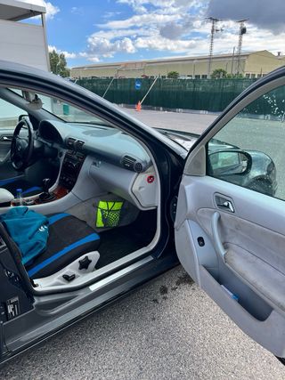 Mercedes-Benz C220 2000