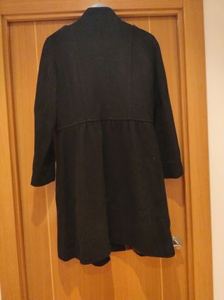Abrigo paño negro Cortefiel.