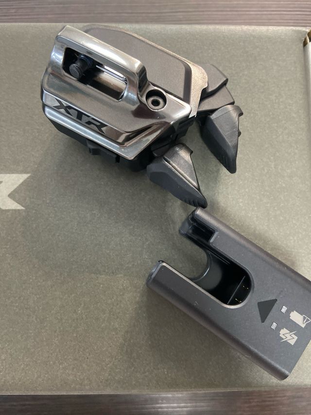 Grupo Shimano XTR DI2 12V