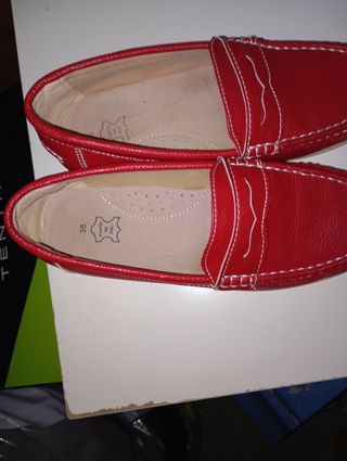 Zapatos de vestir piel rojos talla 36