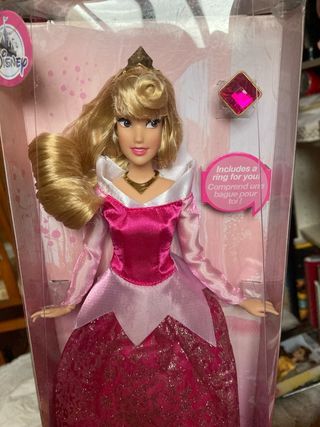 Muñeca Disney Aurora Bella Durmiente con Anillo