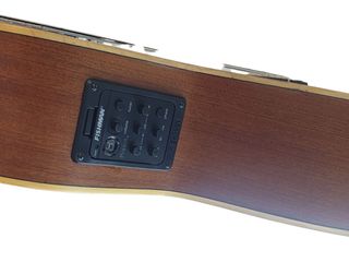 Guitarra Electroacústica Córdoba C4-CE