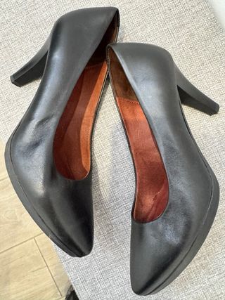 Zapatos de tacón Desireé negros