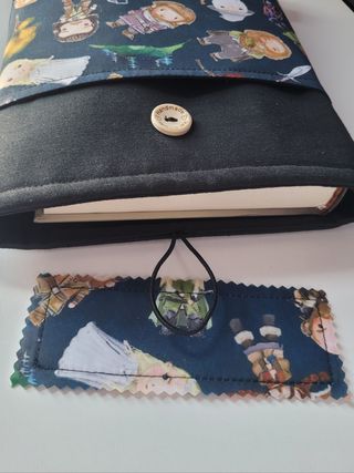 Funda libros + marcapáginas Estampado EL HOBBIT 