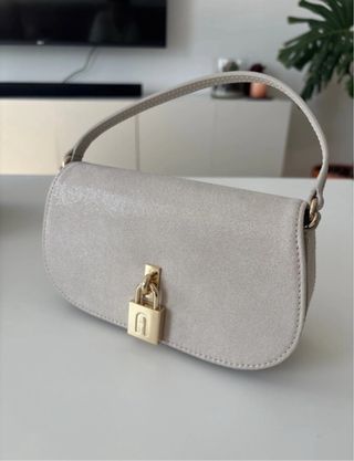 Bolso Furla Artemis Mini Crossbody Beige Dorado