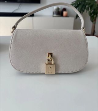 Bolso Furla Artemis Mini Crossbody Beige Dorado