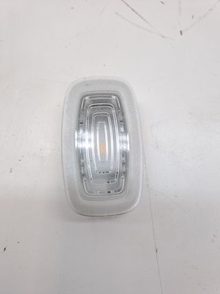 LUZ INTERIOR MERCEDES-BENZ CLASE A BERLINA (BM 177) (7)