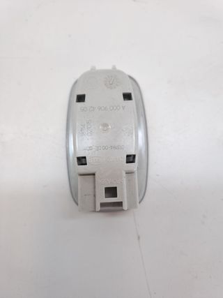 LUZ INTERIOR MERCEDES-BENZ CLASE A BERLINA (BM 177) (7)