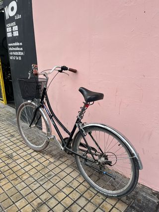 Bicicleta Paseo con Cesta