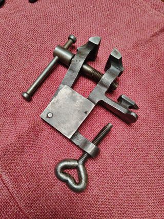 Torno joyero/relojero antiguo