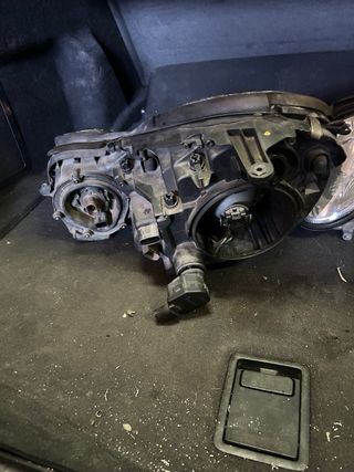 Faros Mercedes W211