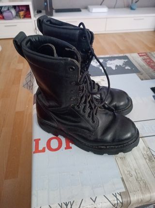 Botas militares negras