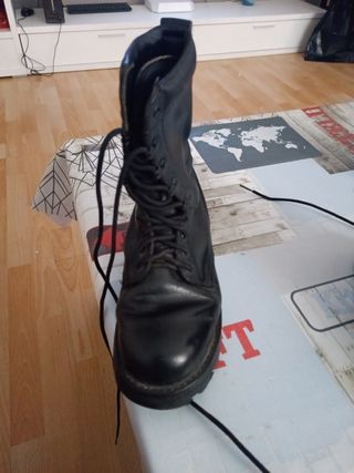 Botas militares negras