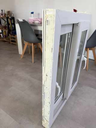 Ventana PVC corredera blanca