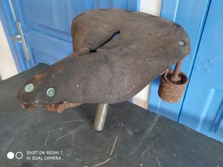 Sillín bicicleta antiguo cuero para restaurar