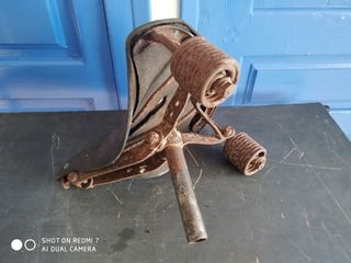 Sillín bicicleta antiguo cuero para restaurar
