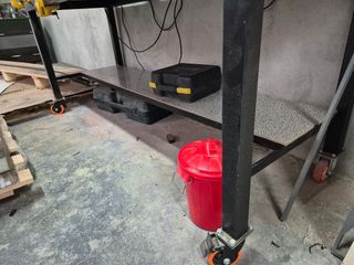Banco de herramientas de trabajo de metal