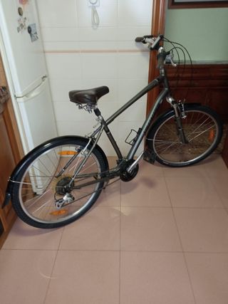Bicicleta  Specialized
Aluminio de paseo