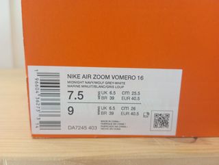 Nike (40,5 EU) Air Zoom Vomero 16 Marino