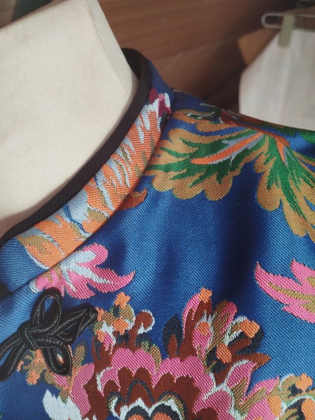 Chaqueta floral Zara Talla S