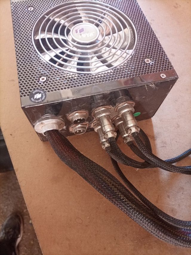 Fuente de Alimentación Hiper Type R 530W