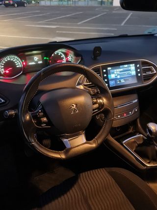 Peugeot 308 2014