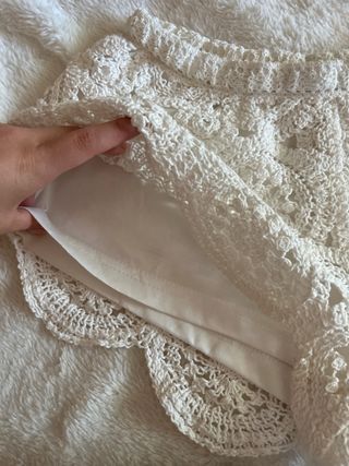 Pantalones playeros crochet blancos