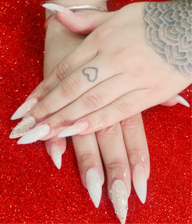 Uñas acrílicas, gel y semipermanentes