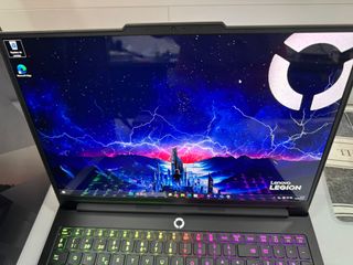 Lenovo Legion Pro 7 Gen 10 (2025) RTX 5090