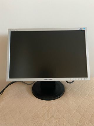 Pantalla Samsung SyncMaster 920nw Plata
